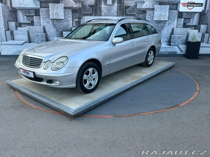 Mercedes-Benz E E320CDi,150KW, VYHŘ.SED., 2004
