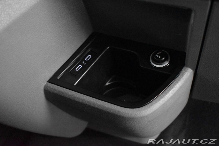 Volkswagen Caravelle T6.1*2.0TDI*110kW*DSG*9MÍ 2022