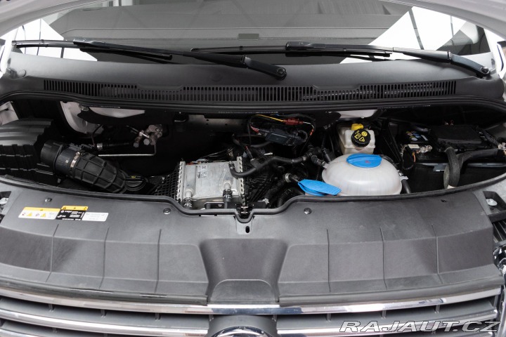 Volkswagen Caravelle T6.1*2.0TDI*110kW*DSG*9MÍ 2022