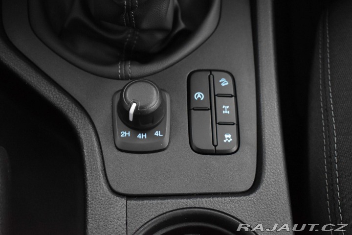Ford Ranger 2.0 XLT*Naviják*4x4*TAŽNÉ 2020