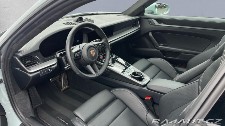 Porsche 911 Carrera 2024