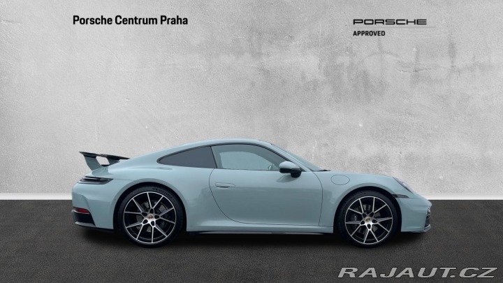 Porsche 911 Carrera 2024