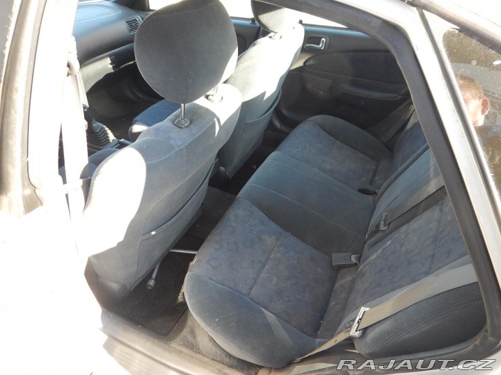 Toyota Corolla 1.4 VVTi, KLIMA 2001