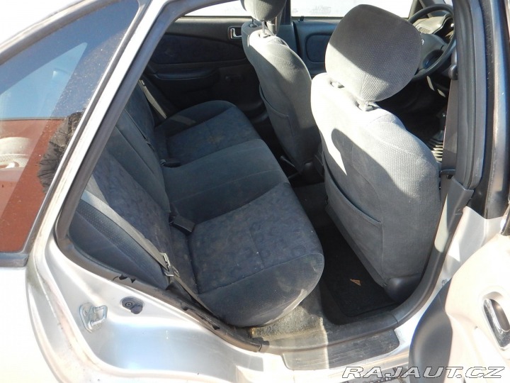 Toyota Corolla 1.4 VVTi, KLIMA 2001