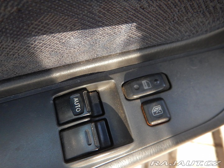 Toyota Corolla 1.4 VVTi, KLIMA 2001