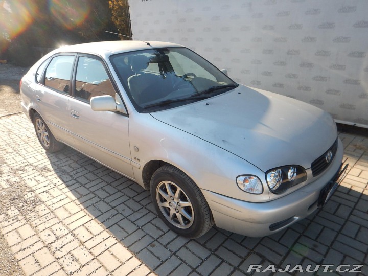 Toyota Corolla 1.4 VVTi, KLIMA 2001