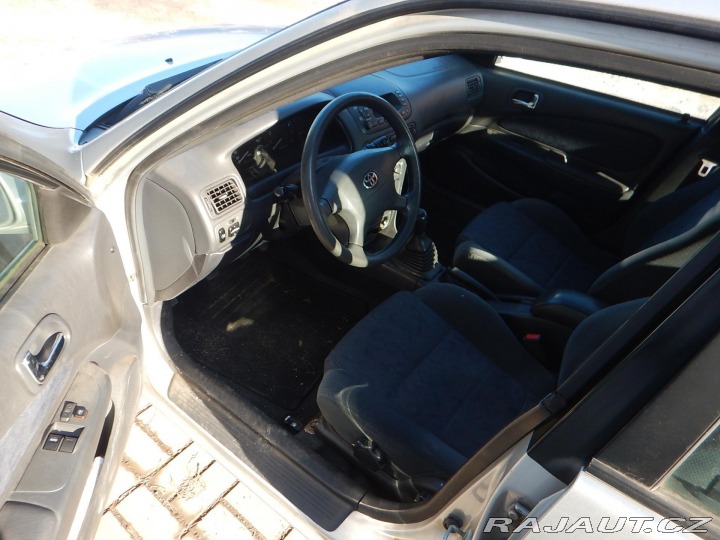 Toyota Corolla 1.4 VVTi, KLIMA 2001