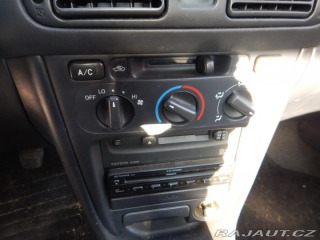 Toyota Corolla 1.4 VVTi, KLIMA 2001