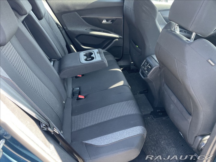 Peugeot 3008 1,2 PureTech 96kw LED, Ka 2022