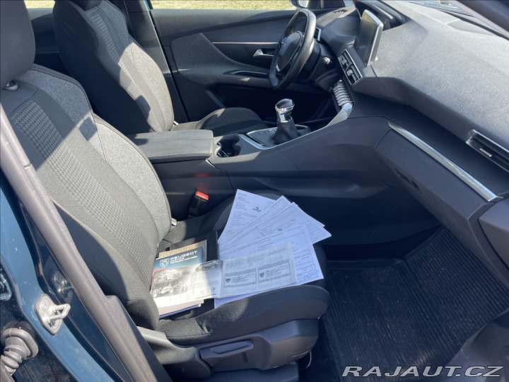 Peugeot 3008 1,2 PureTech 96kw LED, Ka 2022