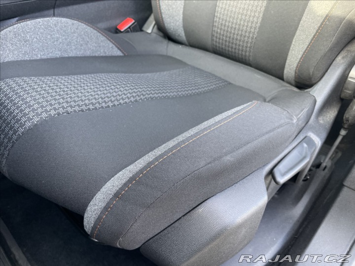 Peugeot 3008 1,2 PureTech 96kw LED, CZ 2022