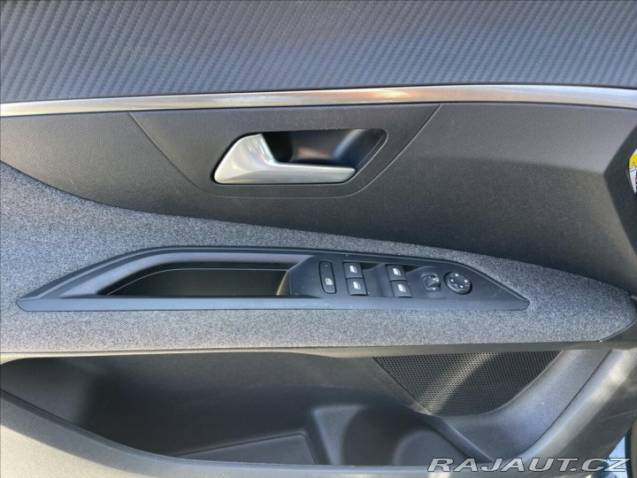 Peugeot 3008 1,2 PureTech 96kw LED, Ka 2022