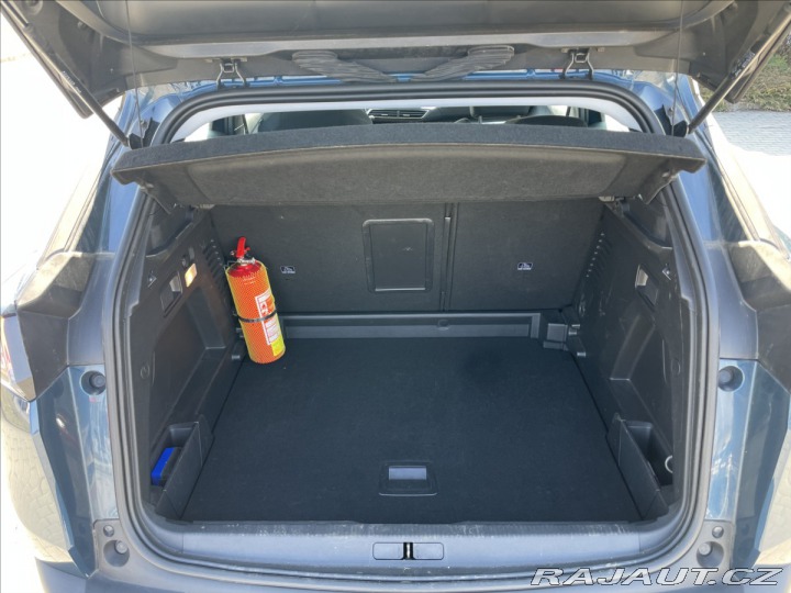 Peugeot 3008 1,2 PureTech 96kw LED, Ka 2022