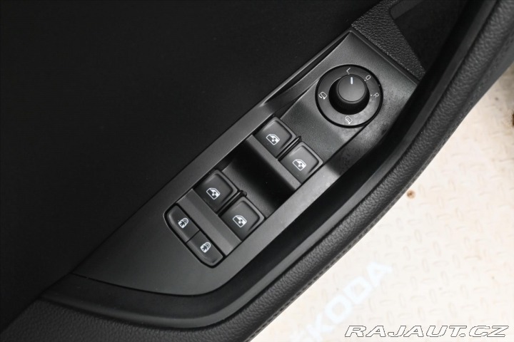 Škoda Superb 2,0 TDI 110 kW DSG Záruka 2022