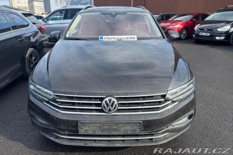Volkswagen Passat 2,0 TDI 110 kW DSG Busine