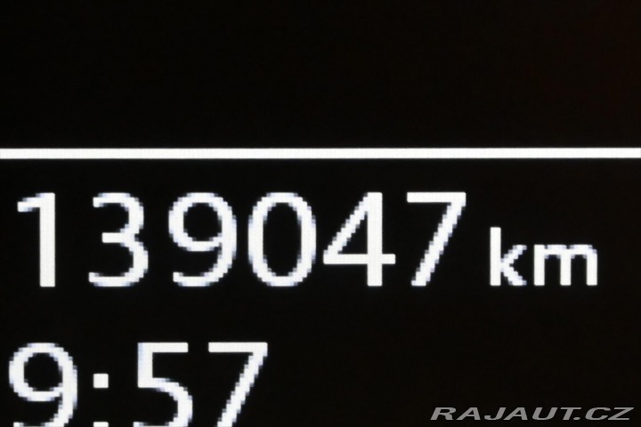 Audi A4 2,0 TDI 110 kW ULTRA Záru 2017