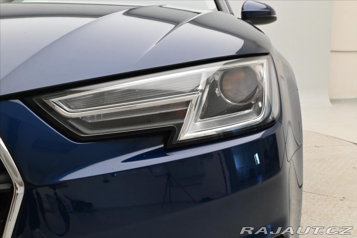 Audi A4 2,0 TDI 110 kW ULTRA Záru 2017