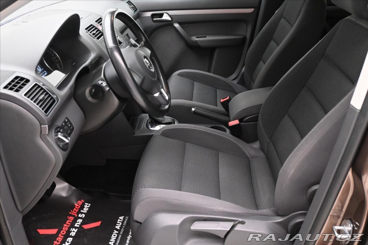 Volkswagen Touran 1,6 TDI 77 kW DSG Záruka 2014