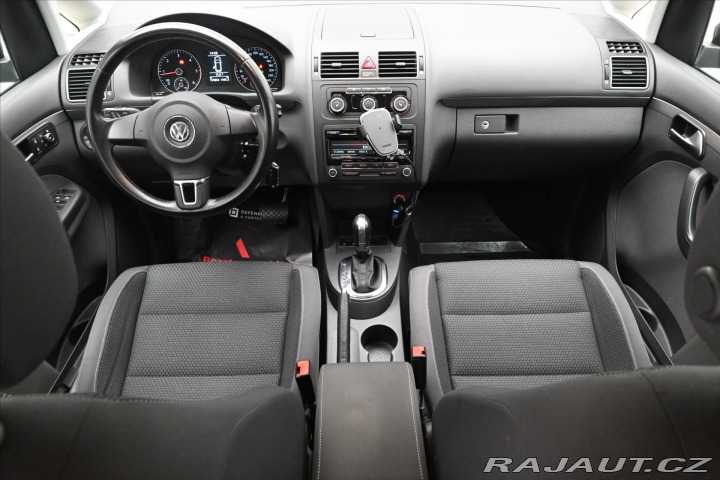Volkswagen Touran 1,6 TDI 77 kW DSG Záruka 2014