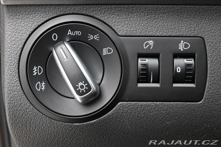 Volkswagen Touran 1,6 TDI 77 kW DSG Záruka 2014