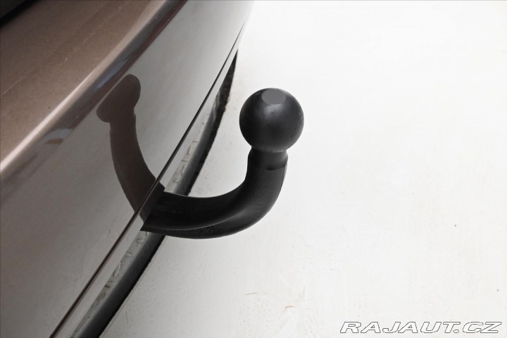 Volkswagen Touran 1,6 TDI 77 kW DSG Záruka 2014