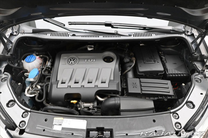 Volkswagen Touran 1,6 TDI 77 kW DSG Záruka 2014