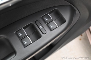 Volkswagen Touran 1,6 TDI 77 kW DSG Záruka 2014