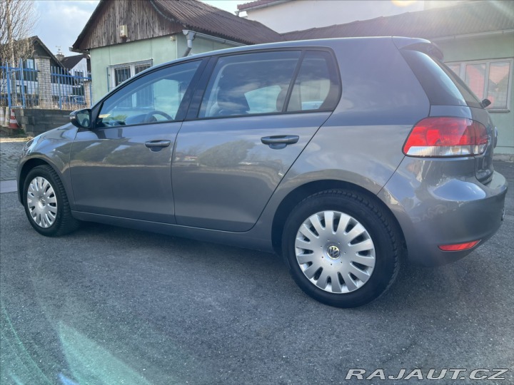 Volkswagen Golf 1,6 MPi 75kW VI. 5dv. 2009