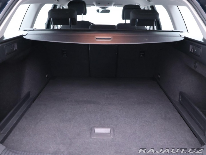 Volkswagen Passat 1,5 TSI 110kW DSG Busines 2022