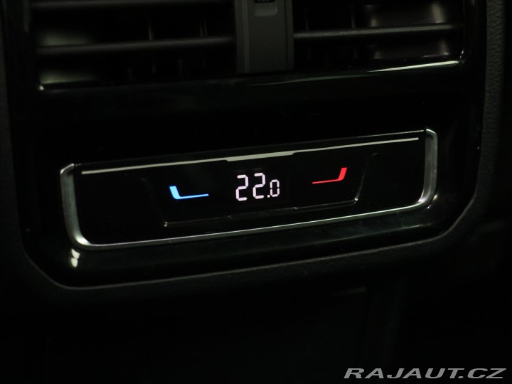 Volkswagen Passat 1,5 TSI 110kW Business DS 2022