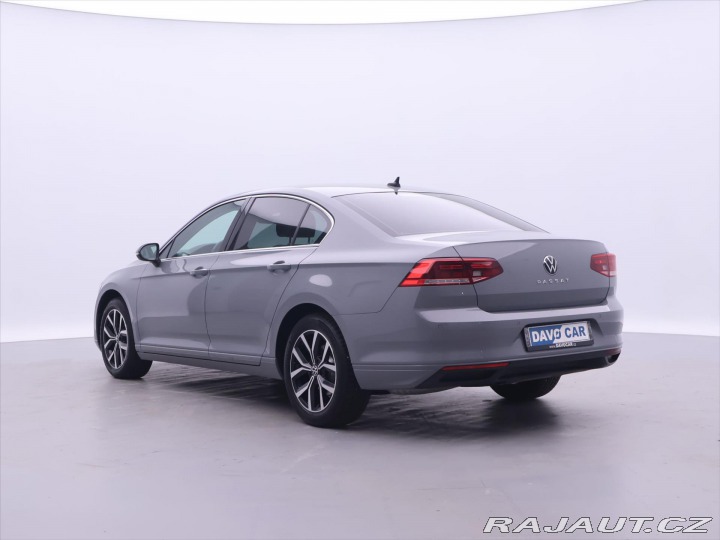 Volkswagen Passat 1,5 TSI DSG Business CZ D 2022