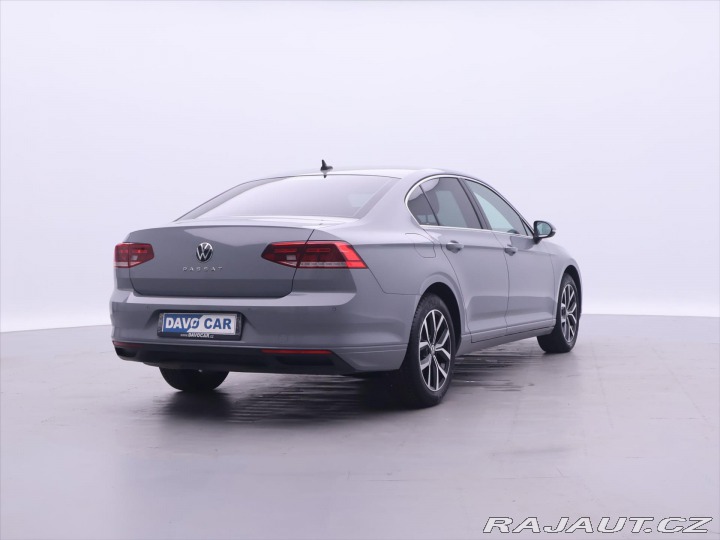 Volkswagen Passat 1,5 TSI DSG Business CZ D 2022