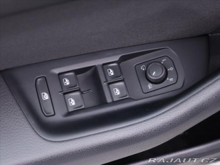 Volkswagen Passat 1,5 TSI DSG Business CZ D 2022