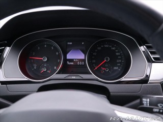 Volkswagen Passat 1,5 TSI DSG Business CZ D 2022