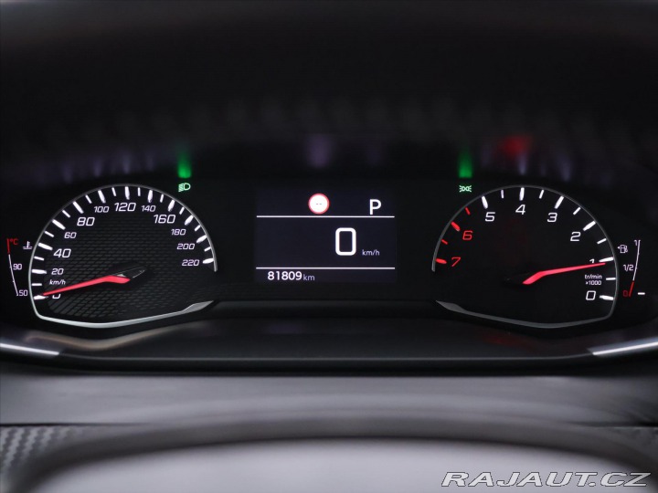 Peugeot 2008 1,2 PT 96kW Aut. LED CZ 1 2021