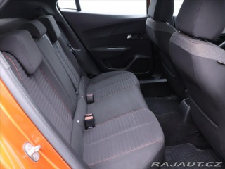 Peugeot 2008 1,2 PT 96kW Aut. LED CZ 1 2021