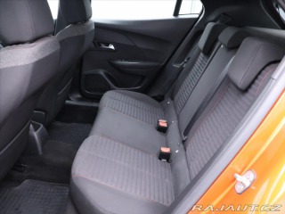 Peugeot 2008 1,2 PT 96kW Aut. LED CZ 1 2021