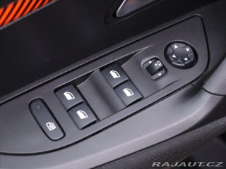 Peugeot 2008 1,2 PT 96kW Aut. LED CZ 1 2021