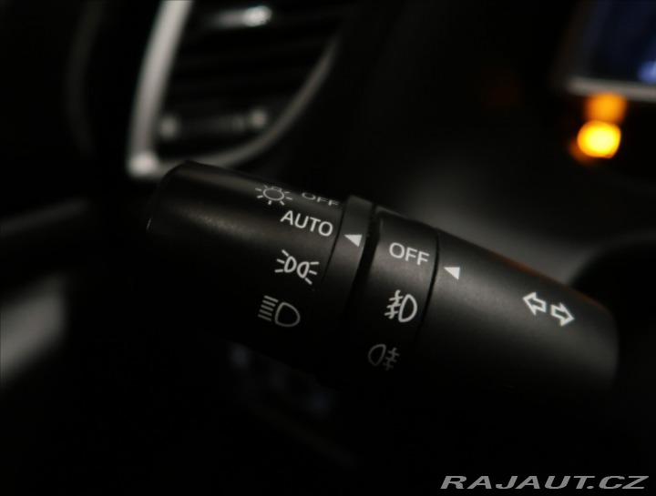 Mazda 3 2,0 i SKYACTIV 1 MAJ ČR 2 2014