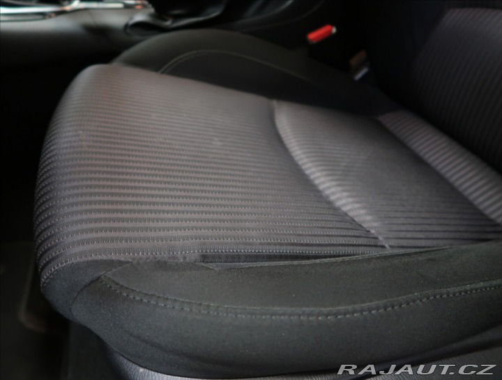 Mazda 3 2,0 i SKYACTIV 1 MAJ ČR 2 2014