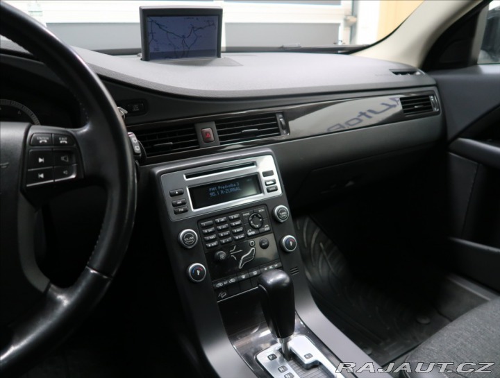 Volvo XC70 2,4 D NAVIGACE TAŽNÉ NOVÉ 2008