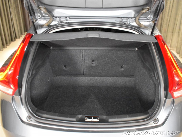 Volvo V40 1,5 Momentum 2018