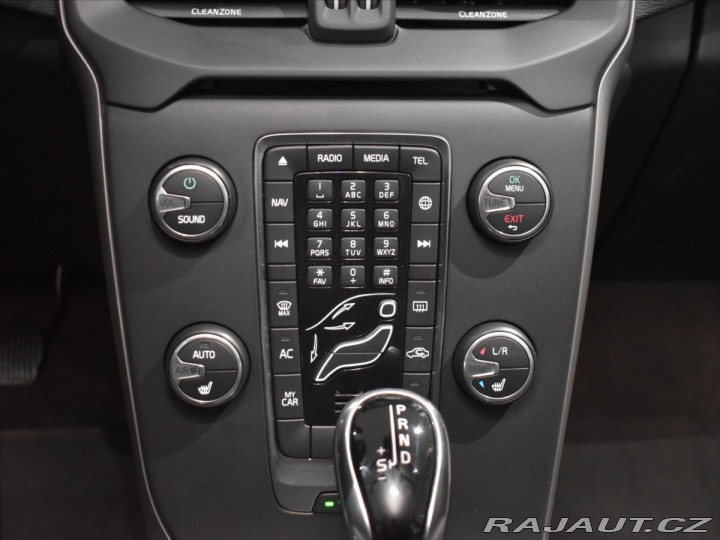 Volvo V40 1,5 T3 Momentum 2018