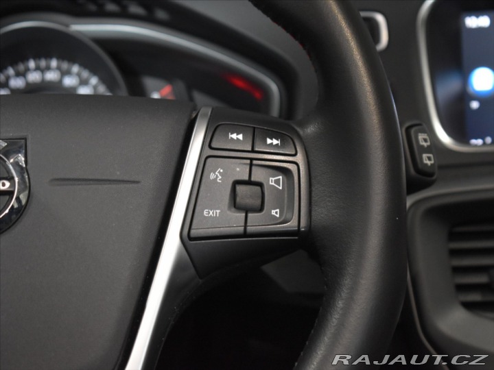 Volvo V40 1,5 T3 Momentum 2018