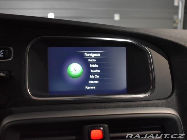 Volvo V40 1,5 T3 Momentum 2018