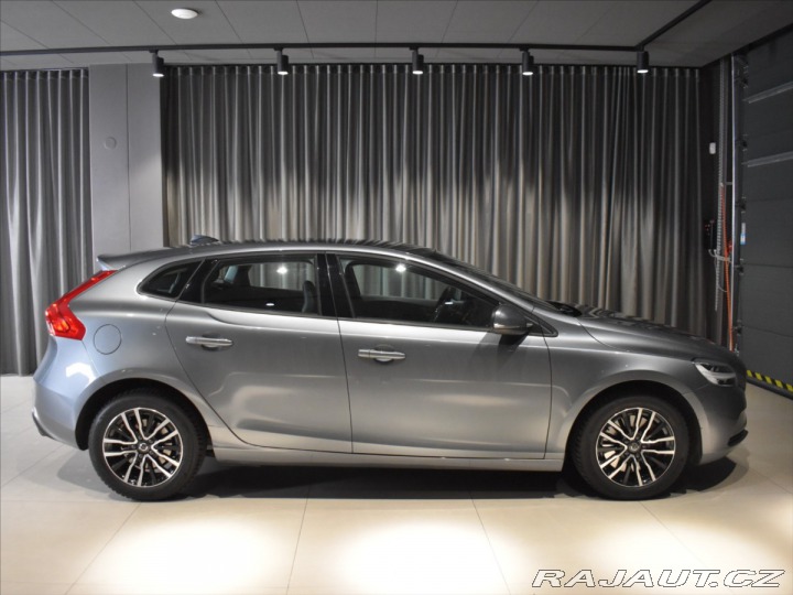Volvo V40 1,5 Momentum 2018