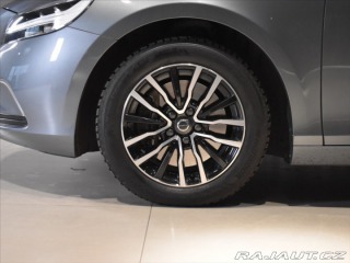 Volvo V40 1,5 Momentum 2018