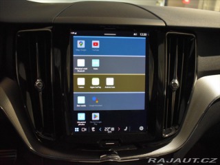 Volvo XC60 2,0 B4 AWD R-Design tažné 2022