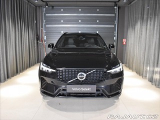 Volvo XC60 2,0 B4 AWD R-Design tažné 2022