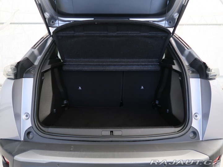 Peugeot 2008 1.2PureTech,74kW,ALLURE,M 1800